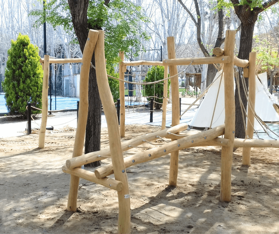 parcs-infantils-de-fusta-de-robinia-girona