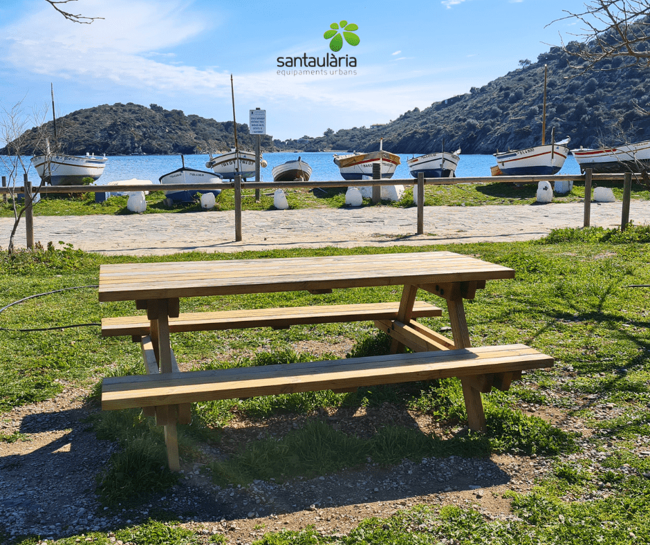taules-de-picnic-de-fusta-tractada-per-campings